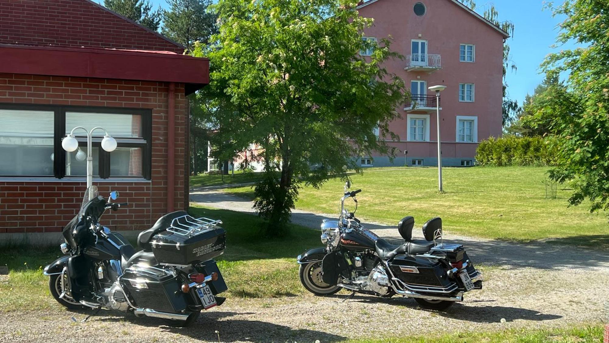 Vanha Koulu Suolahti Exterior foto